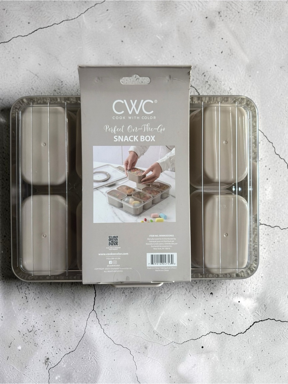 CWC Perfect On-The-Go Snack Box in beige - Picture 3 of 4